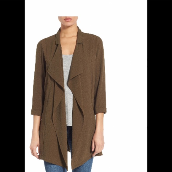 bobeau Jackets & Blazers - EUC Bobeau Olive Green Crepe long flutter front jacket, size L